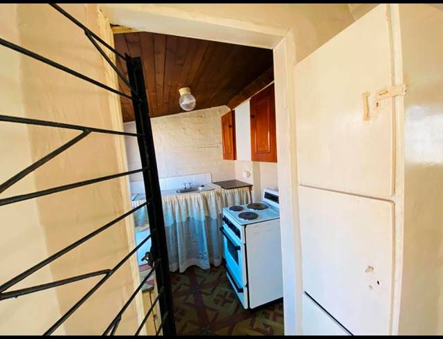7 BEDROOM HOUSE FOR SALE IN BOKSBURG NORTH